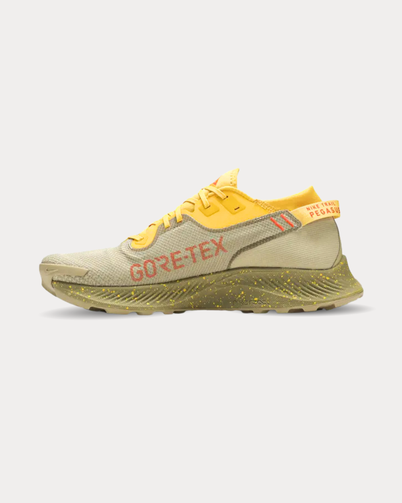 Nike - Pegasus Trail 2 GORE-TEX Dark Sulphur Running Shoes