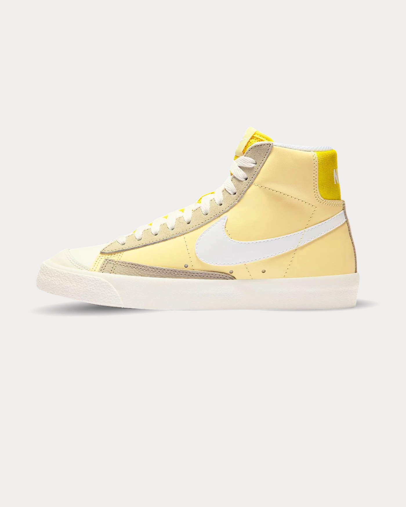 Nike - Blazer Mid ’77 leather Yellow High Top Sneakers