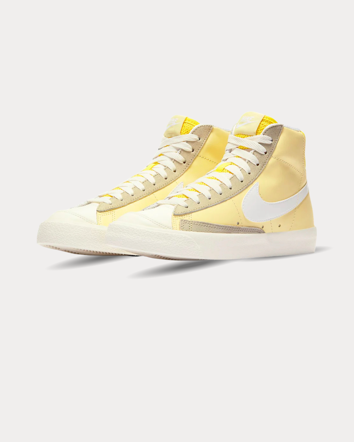 Nike - Blazer Mid ’77 leather Yellow High Top Sneakers