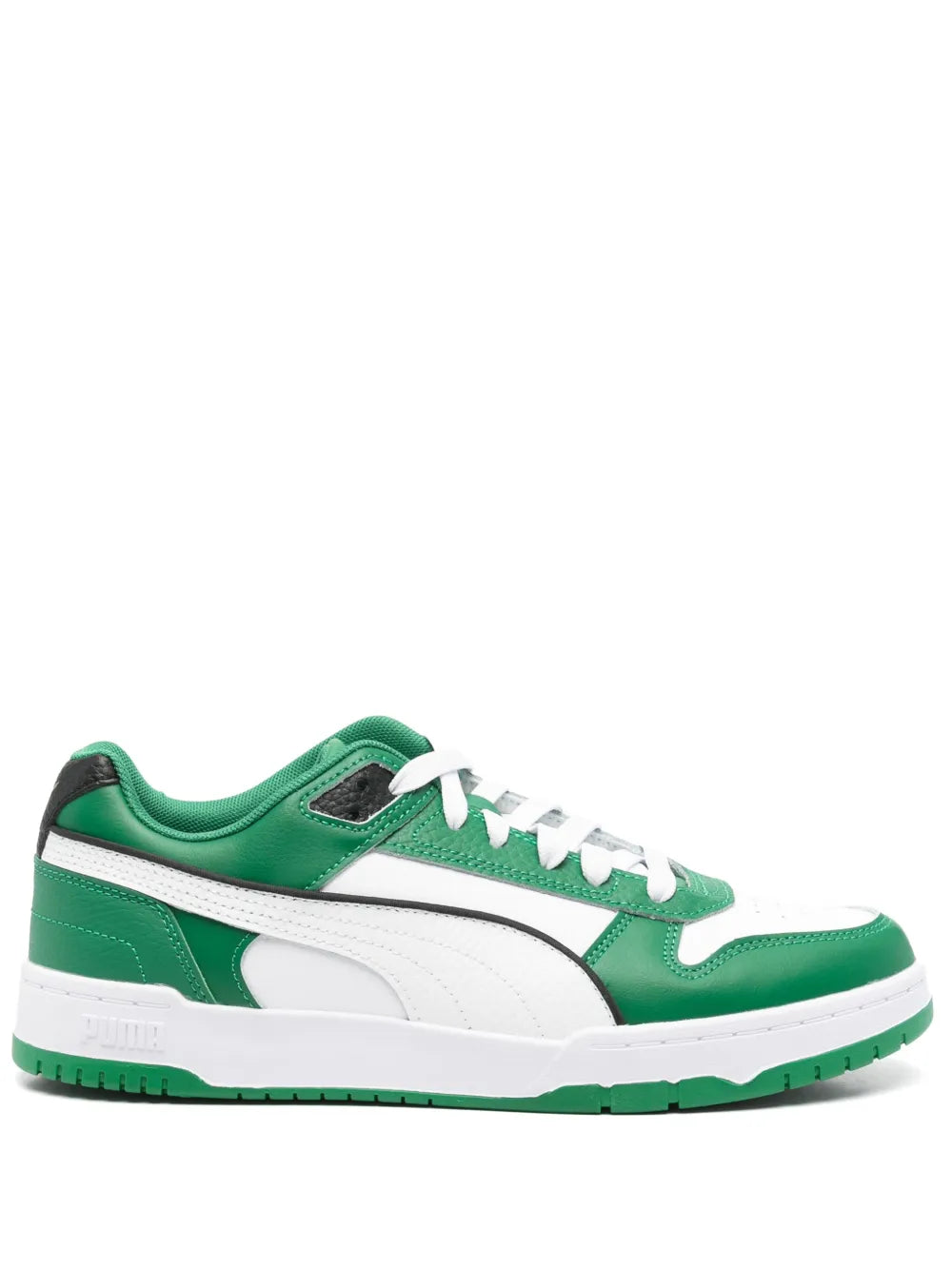 Sneakers 19