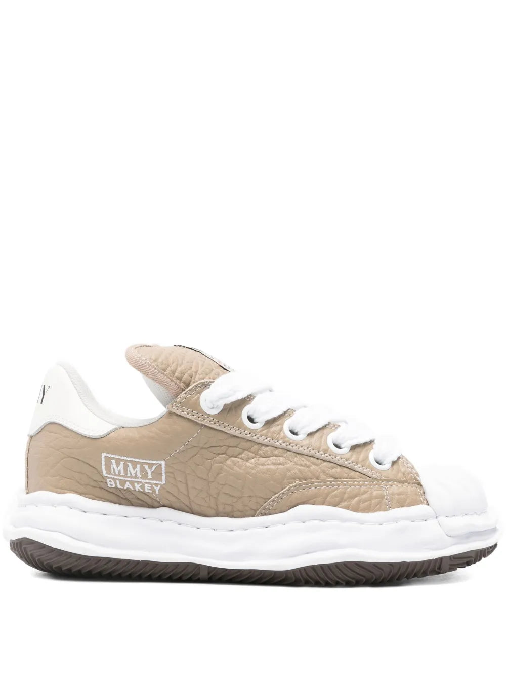 Sneakers 12