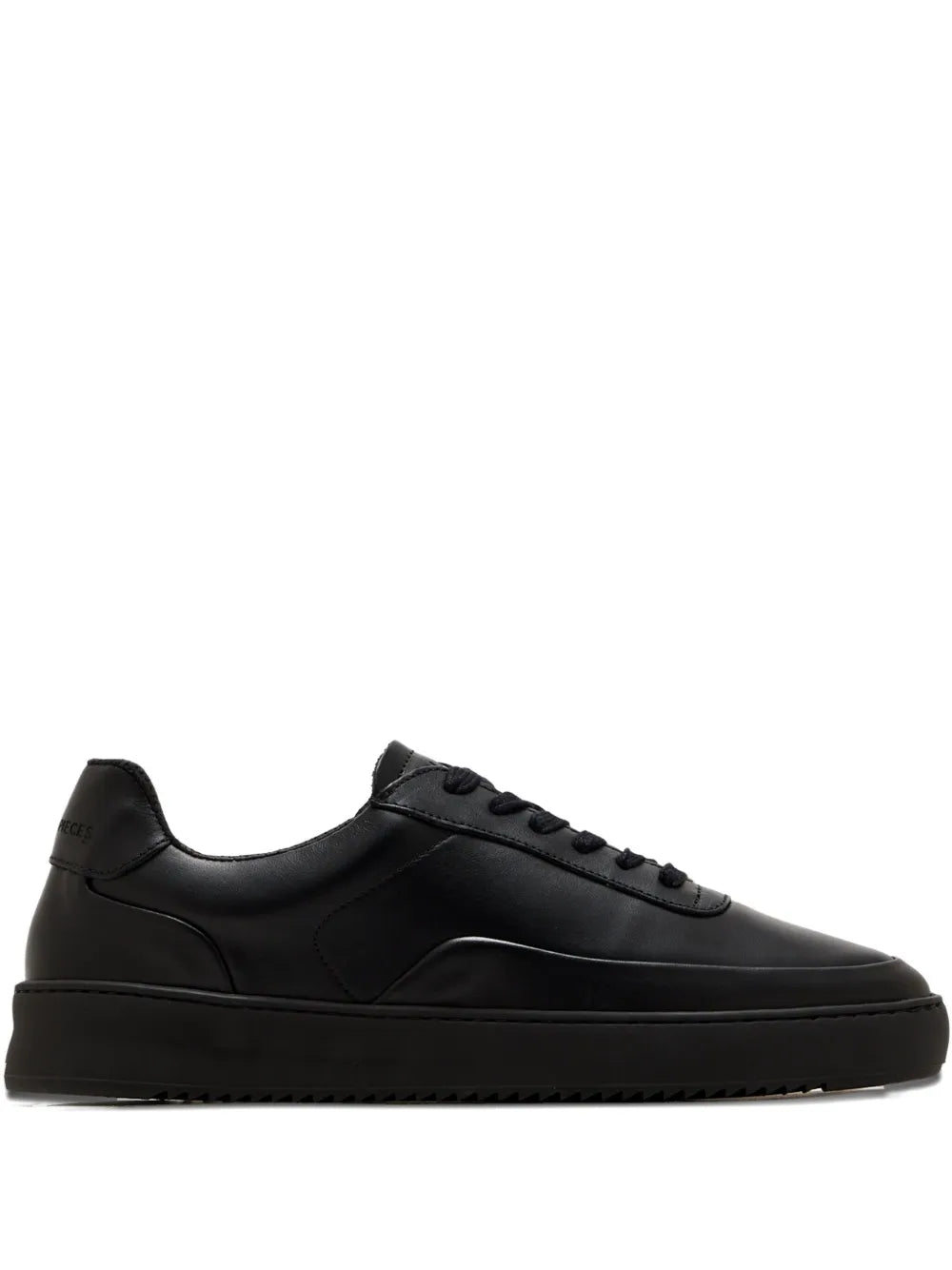 Common Sneakers 12