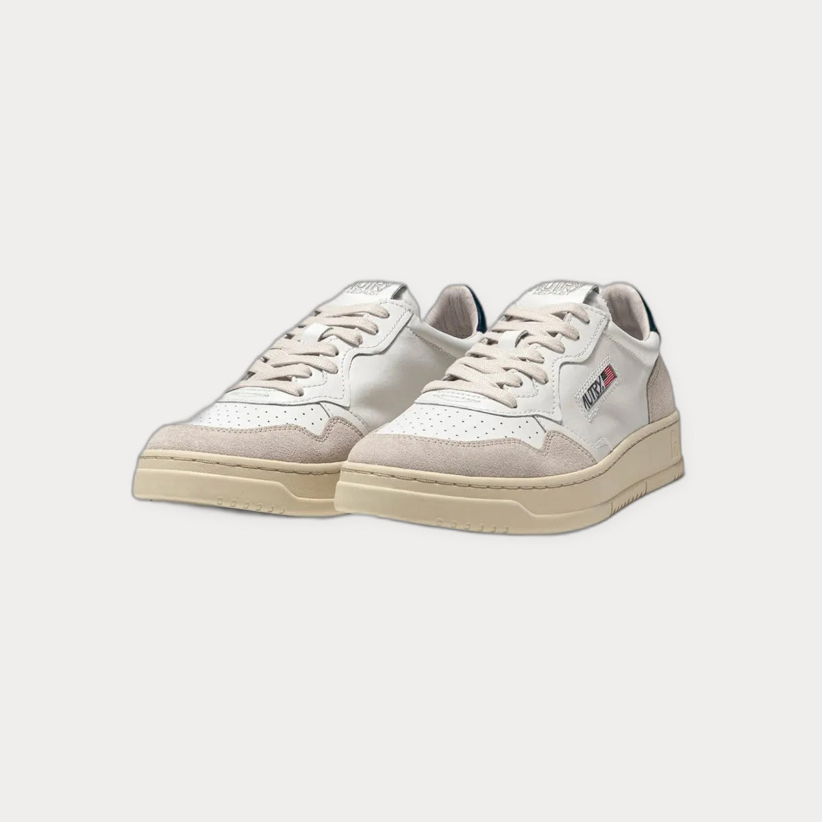 AutryMedalist Sneakers White