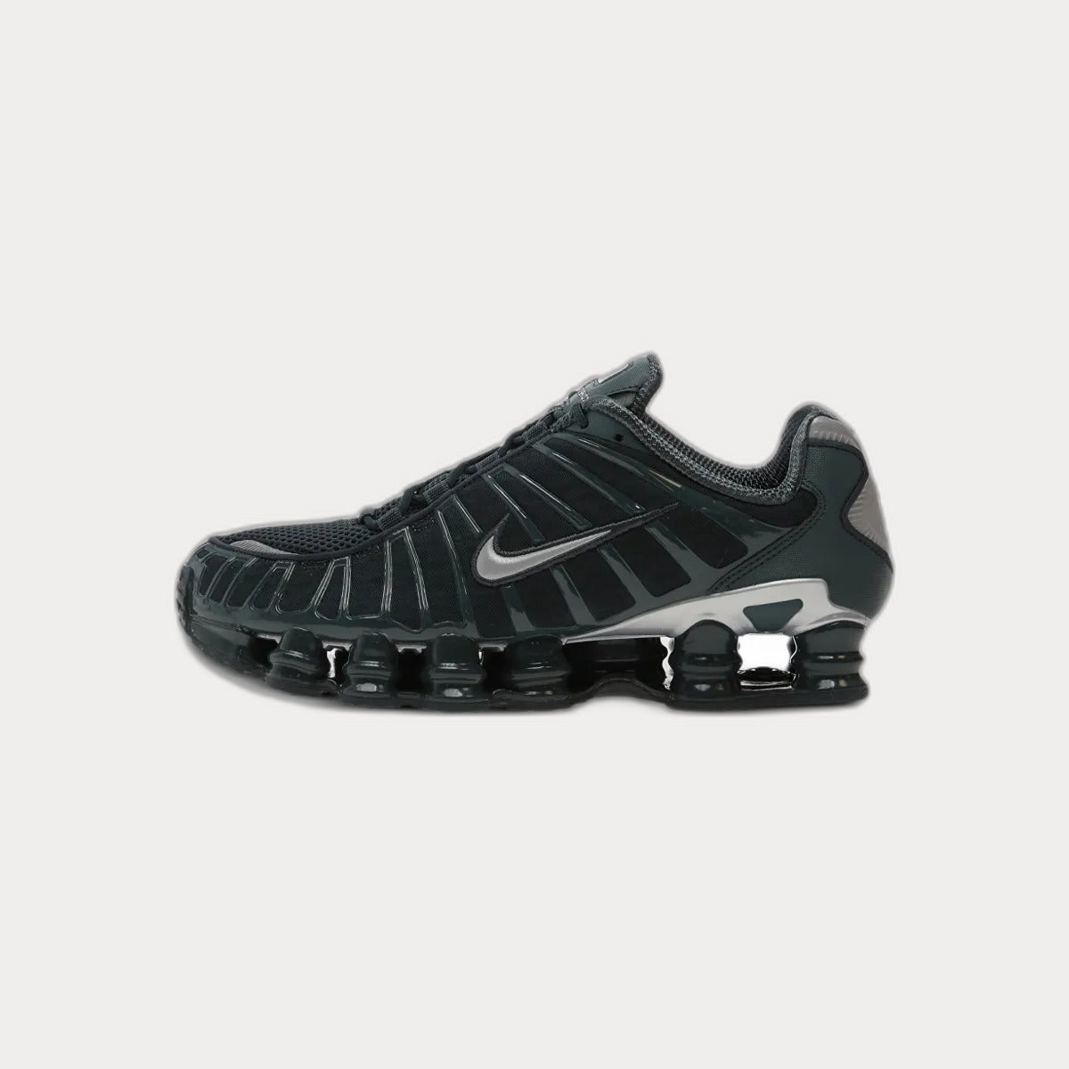NikeShox Sneakers 6