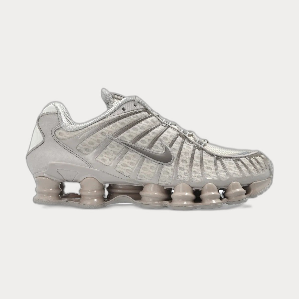 NikeShox Sneakers 8