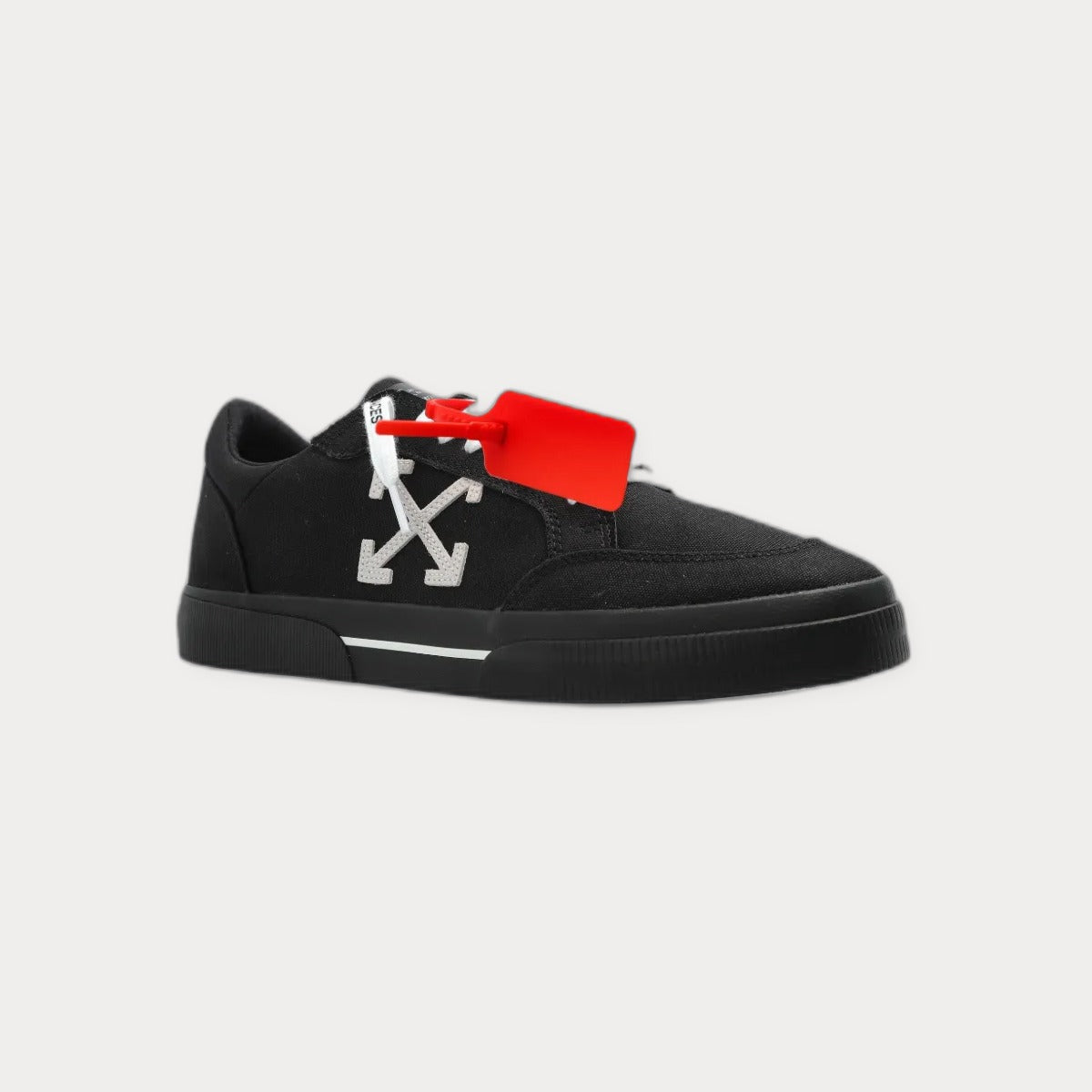 Off-White Vulcanized Low Sneakers