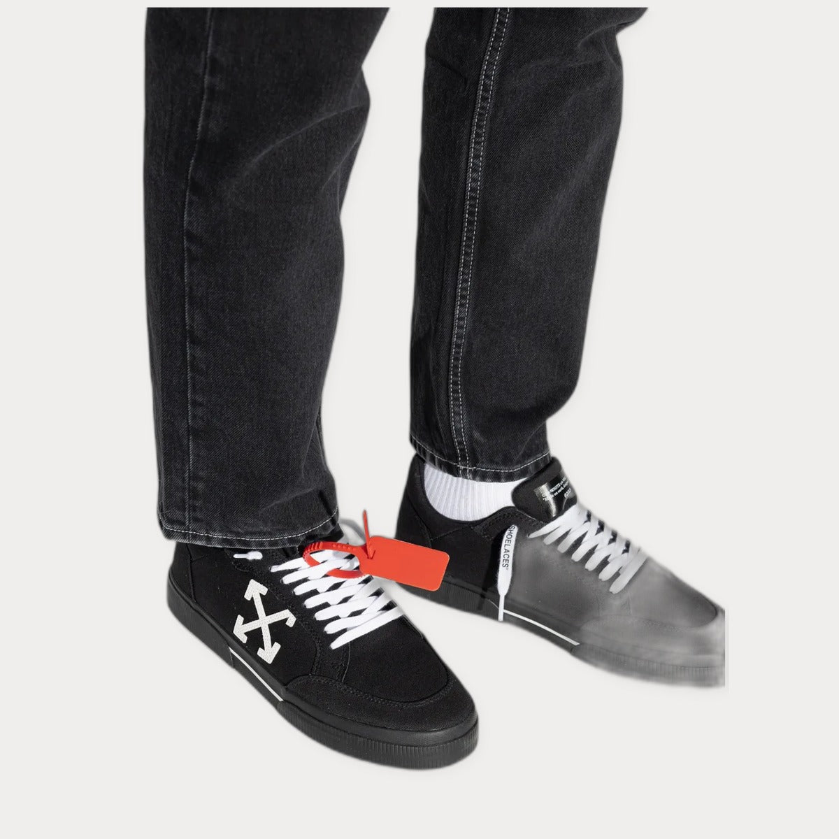 Off-White Vulcanized Low Sneakers 5