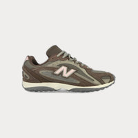 New Balance204L Lace-Up Sneakers Brown